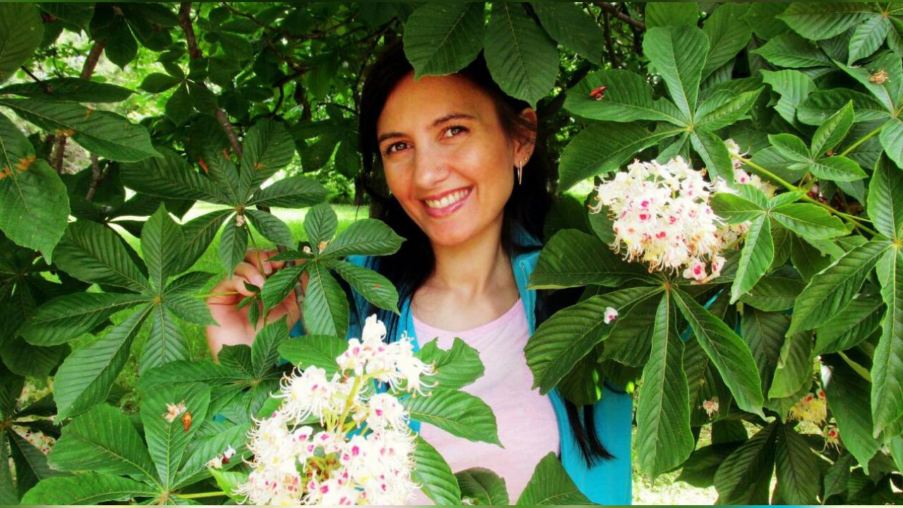 Webcam chat profile for 1Myat: Cooking