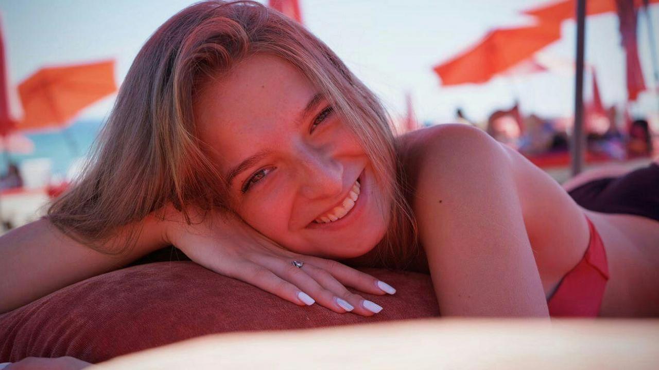 Webcam chat profile for MissKissy
