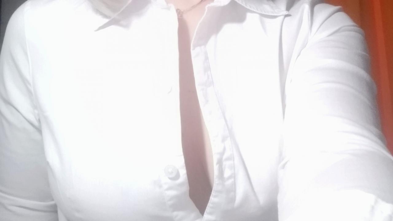 Webcam chat profile for SweetBerry035