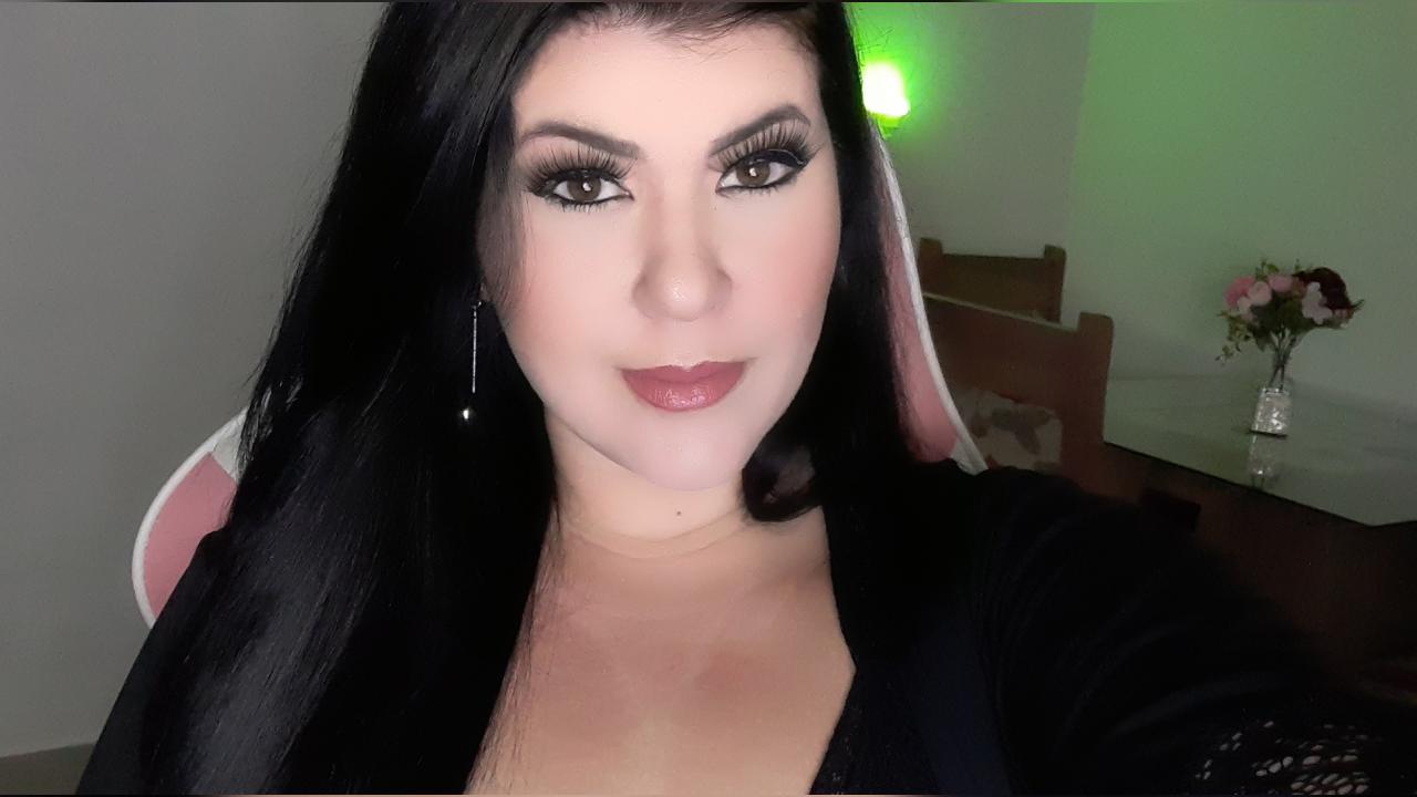 Webcam chat profile for QueenDommenique: Exhibition