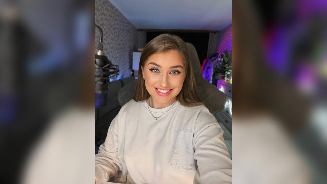 Webcam chat profile for 1Temptationn