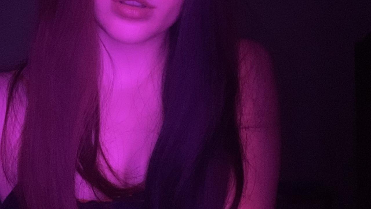 Webcam chat profile for PrettyViolet: Dominatrix
