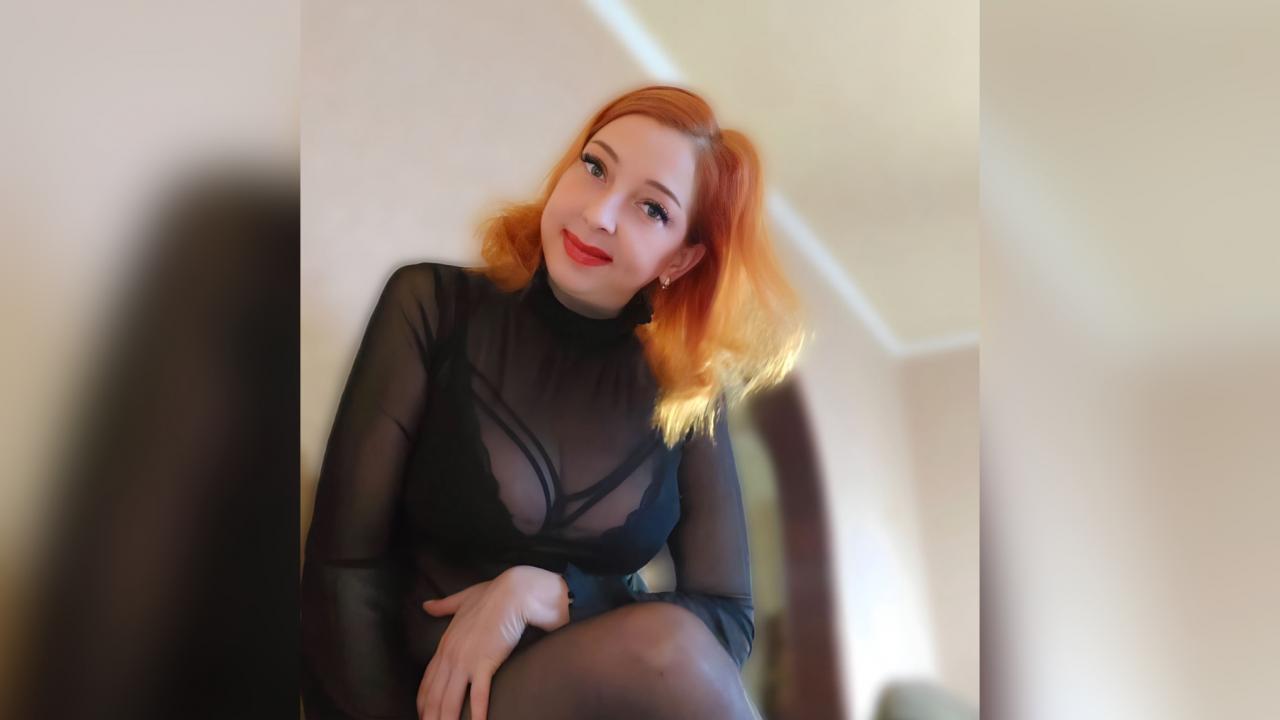 Webcam chat profile for HotMood0