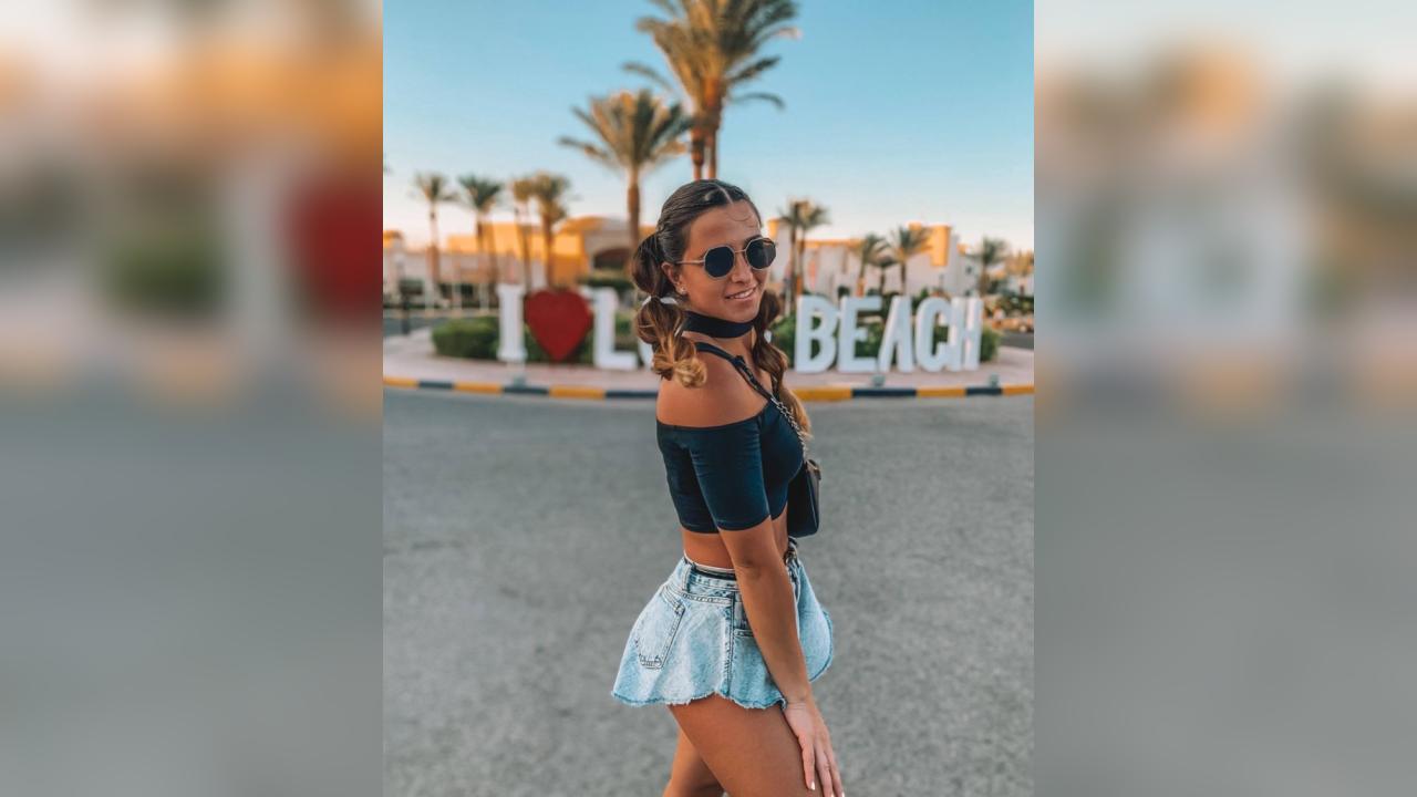 Webcam chat profile for Angelina92: Fitness
