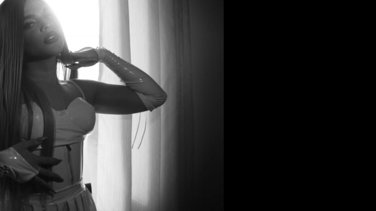 Webcam chat profile for BellaBlacks: Bondage & discipline