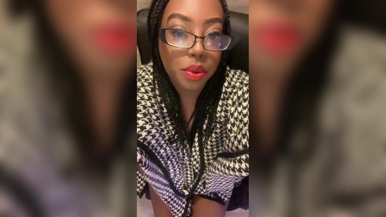 Webcam chat profile for mercedessxxx: Dominatrix