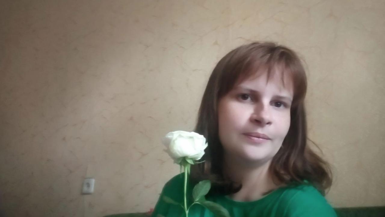 Webcam chat profile for Ira9922: Art