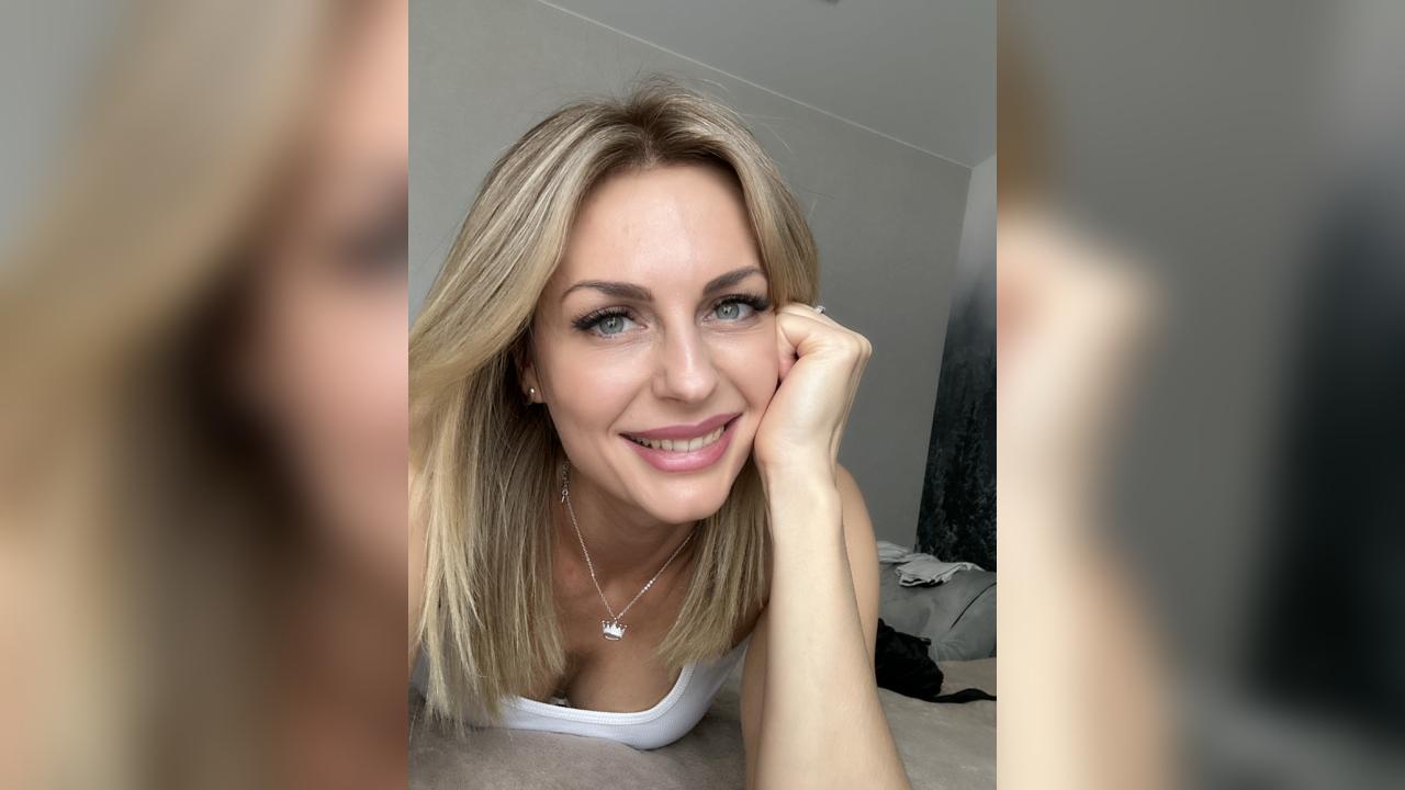 Webcam chat profile for WomanForU