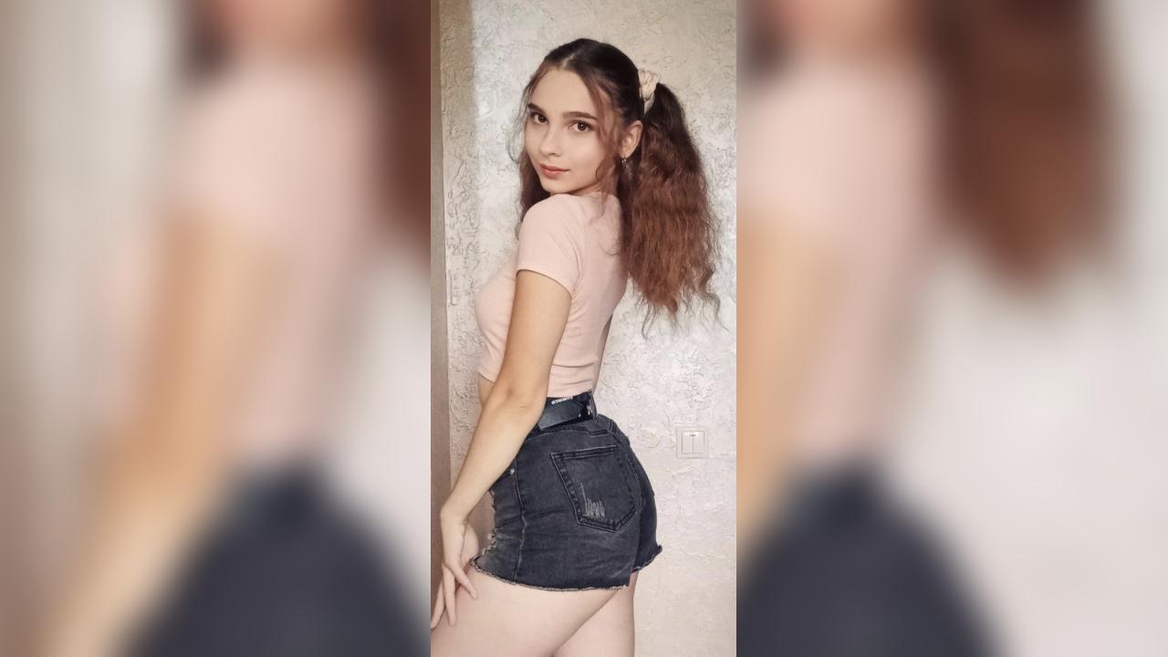 Webcam chat profile for SweetyCandy: Lingerie & stockings