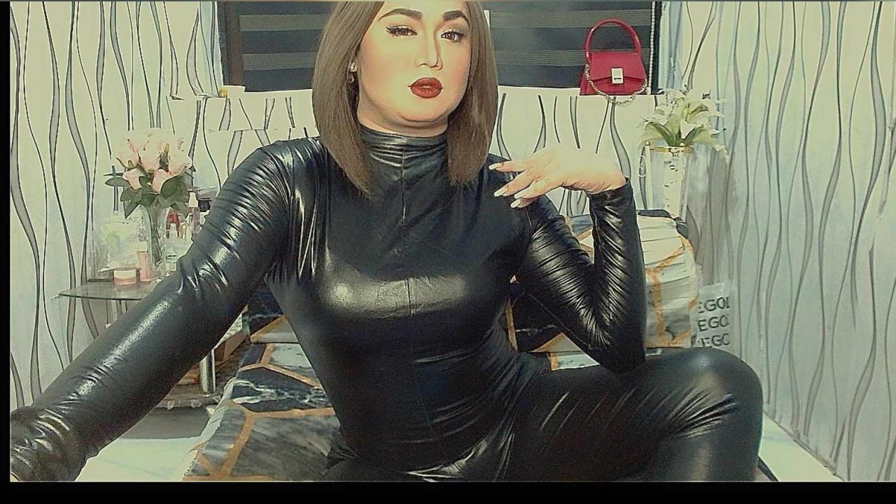 Webcam chat profile for AsianDOMinant69: Dominatrix