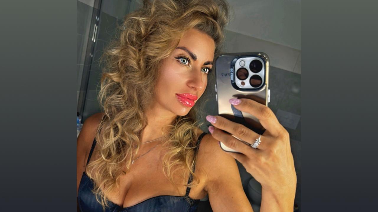 Webcam chat profile for WildAlexotic: Outfits