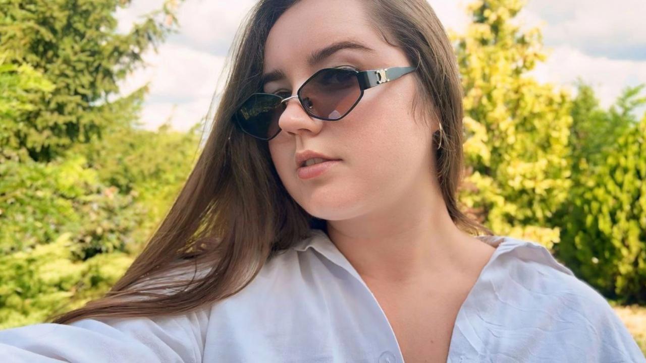 Webcam chat profile for Brittany: Outfits