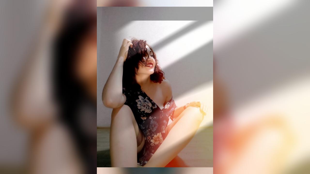 Webcam chat profile for Prettyredhead: Lingerie & stockings