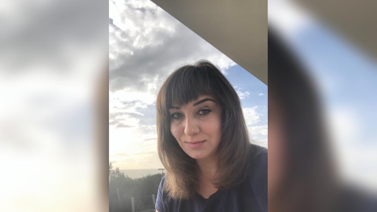 Webcam chat profile for StarryDream7: Cooking