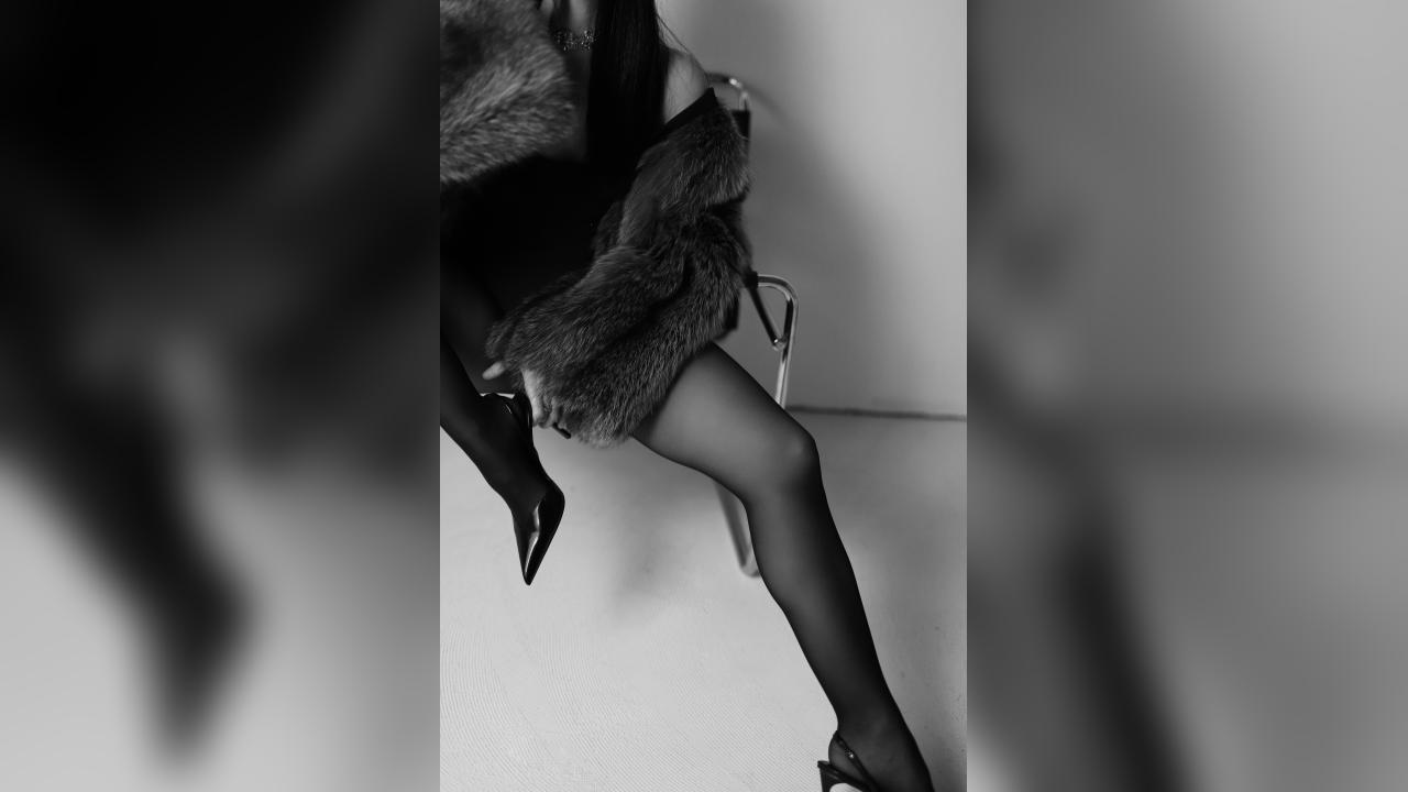 Webcam chat profile for marigane21: Leather