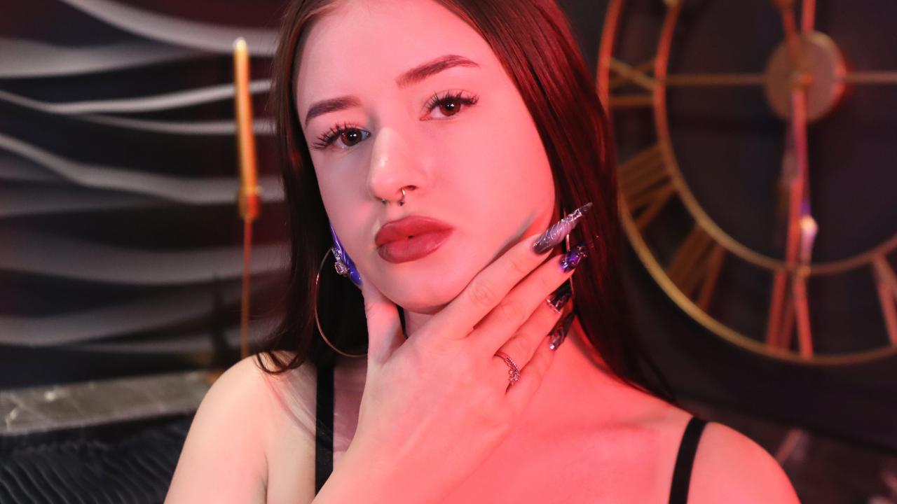 Webcam chat profile for LilyMoonlight: Dominatrix