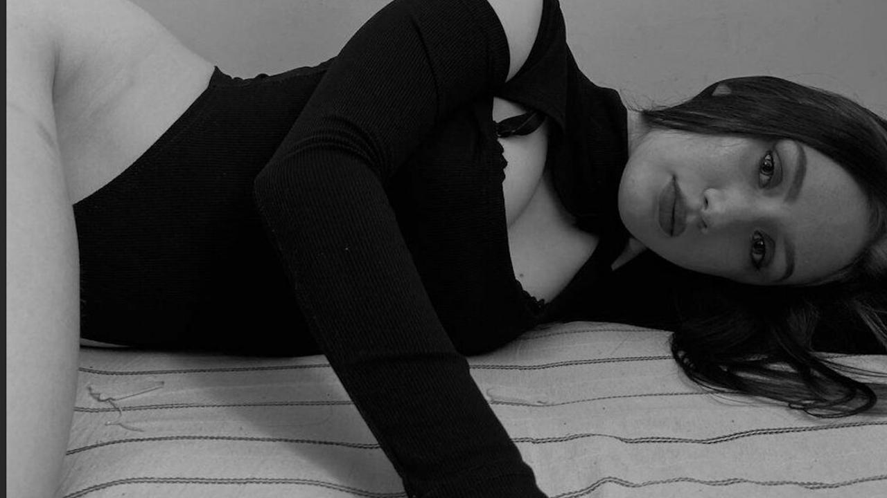 Webcam chat profile for JanePrincess: Foot fetish