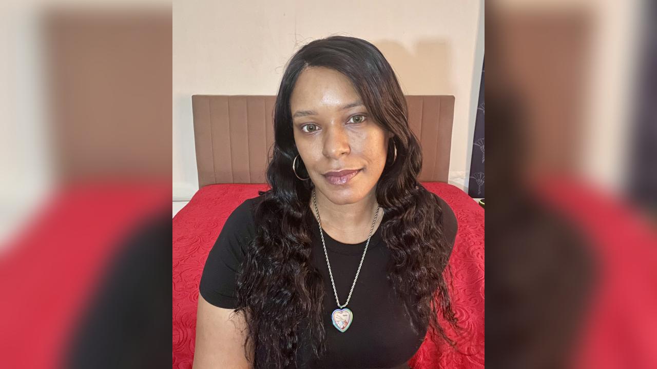 Webcam chat profile for ExoticEboni: Travel