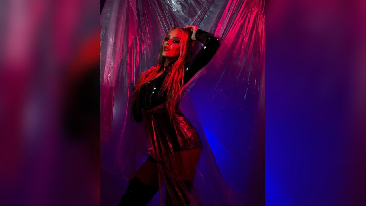 Webcam chat profile for AdairBradleyy: Dominatrix