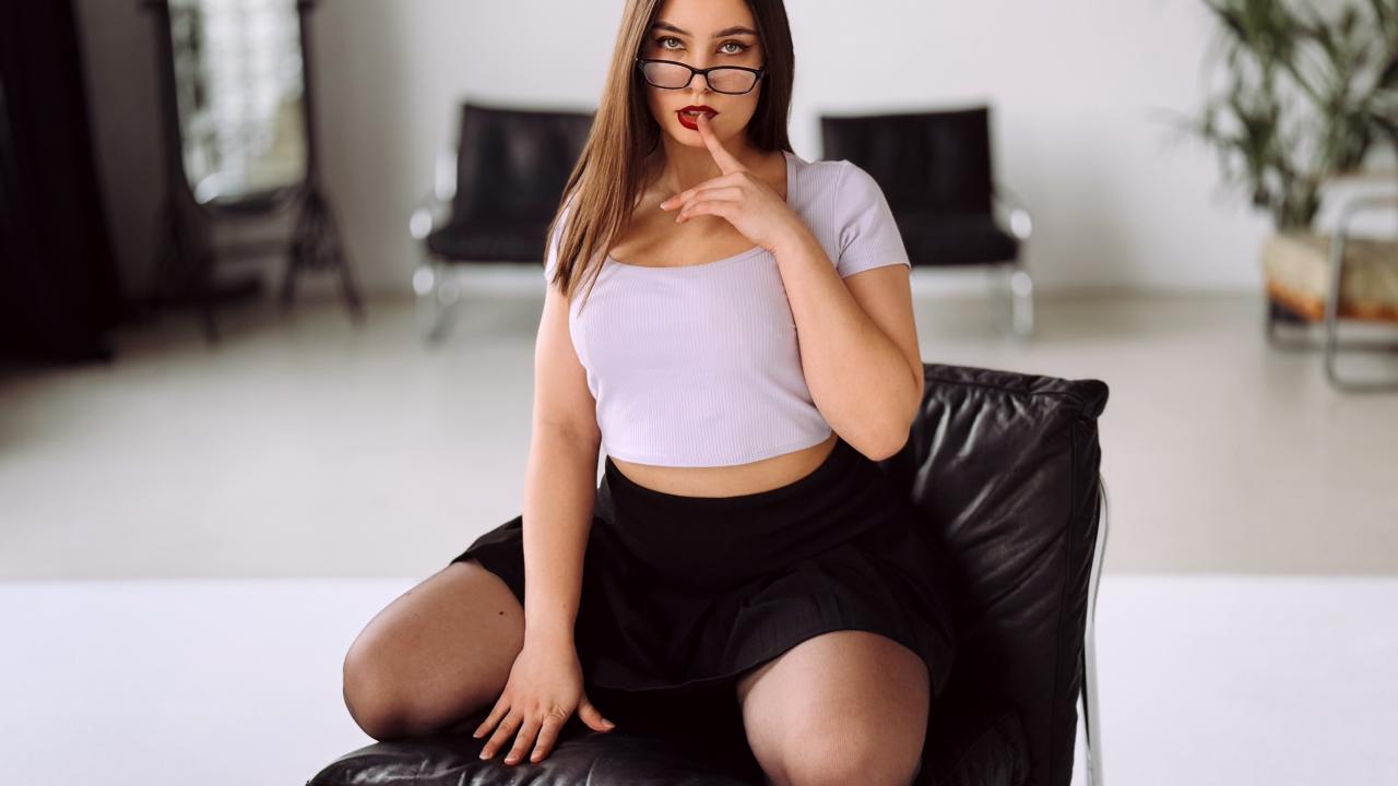 Webcam chat profile for StephanieLove: Leather
