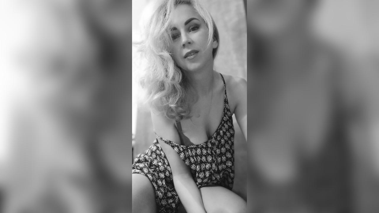 Webcam chat profile for SweettWomann