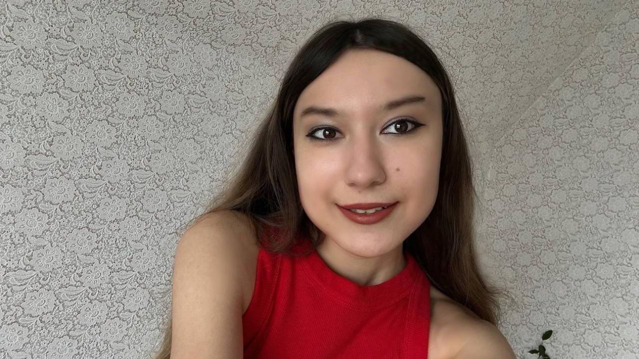 Webcam chat profile for LauraRay: Outfits