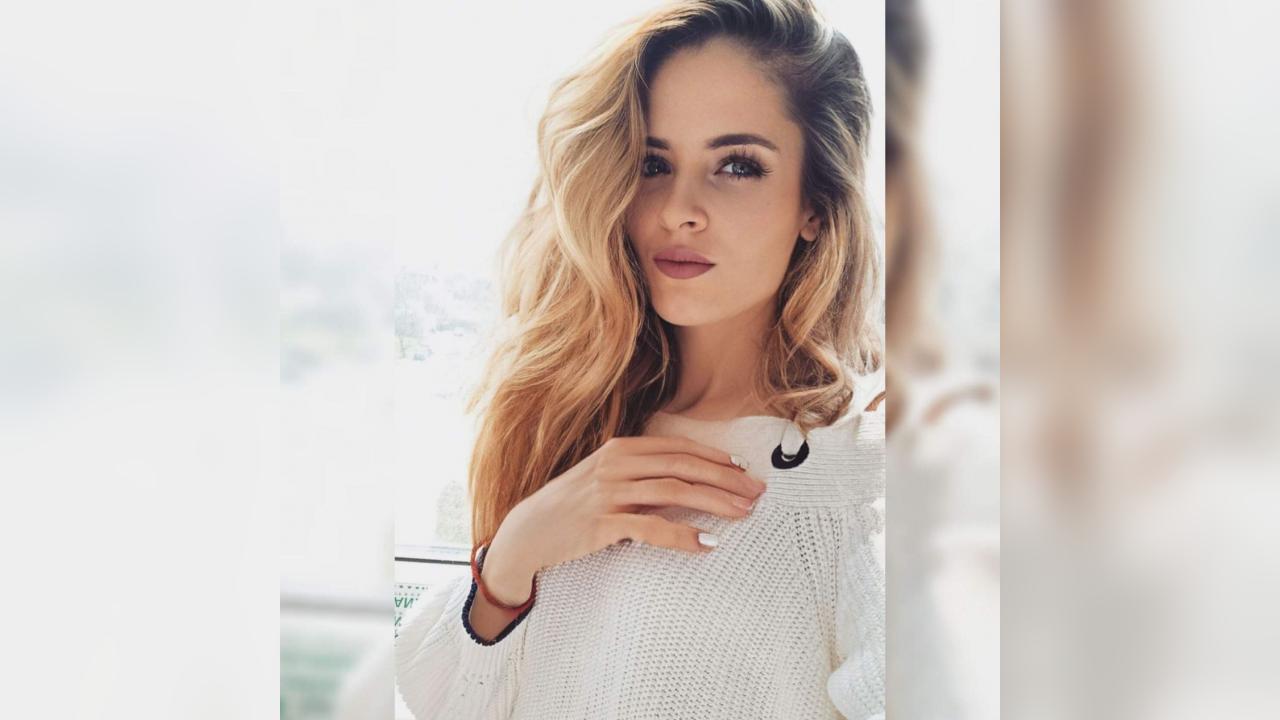 Webcam chat profile for SiennaGlow: Dancing
