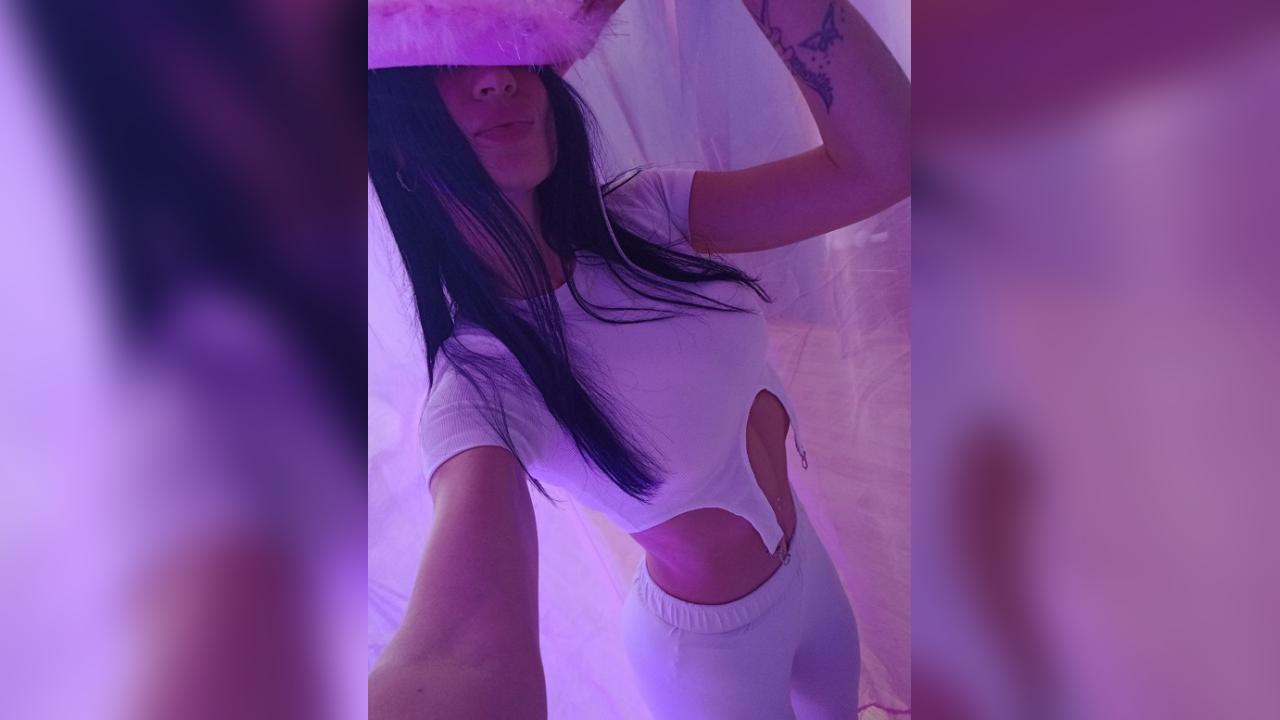 Webcam chat profile for BlackBanny: Lingerie & stockings