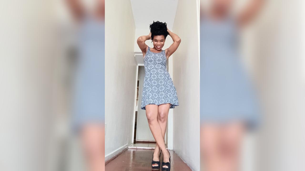 Webcam chat profile for NalediJones: Legs, feet & shoes