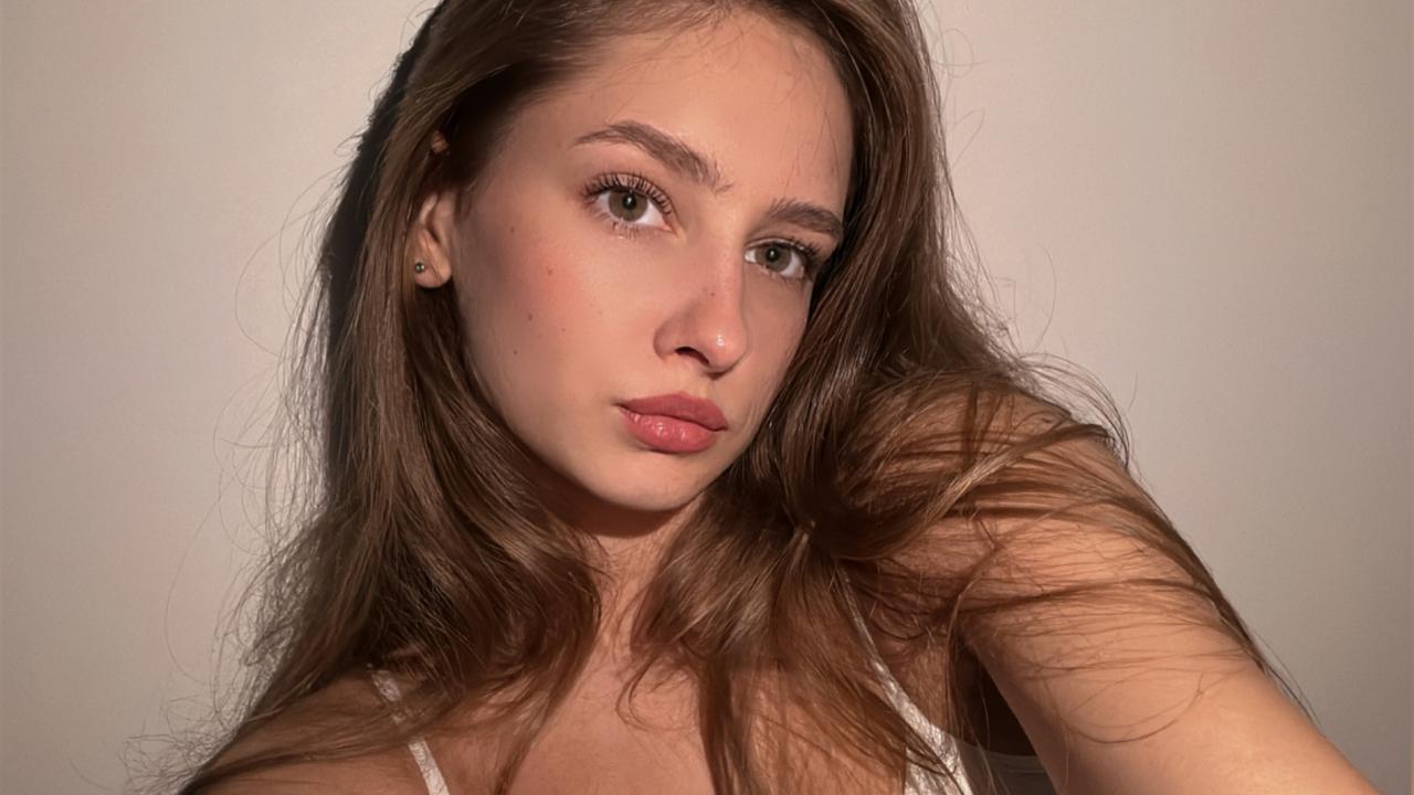 Webcam chat profile for LinaDevil: Dancing