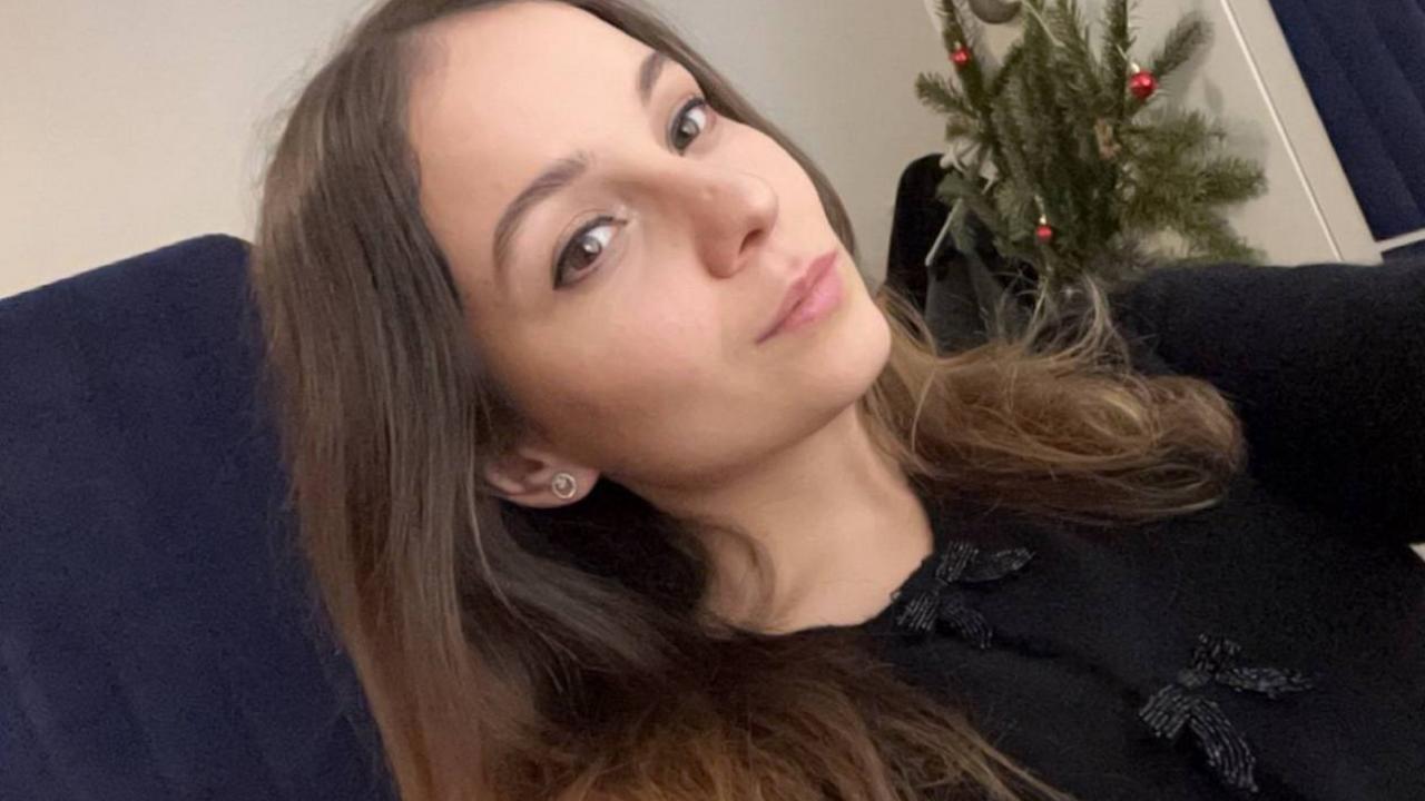 Webcam chat profile for SunsetLily: Travel