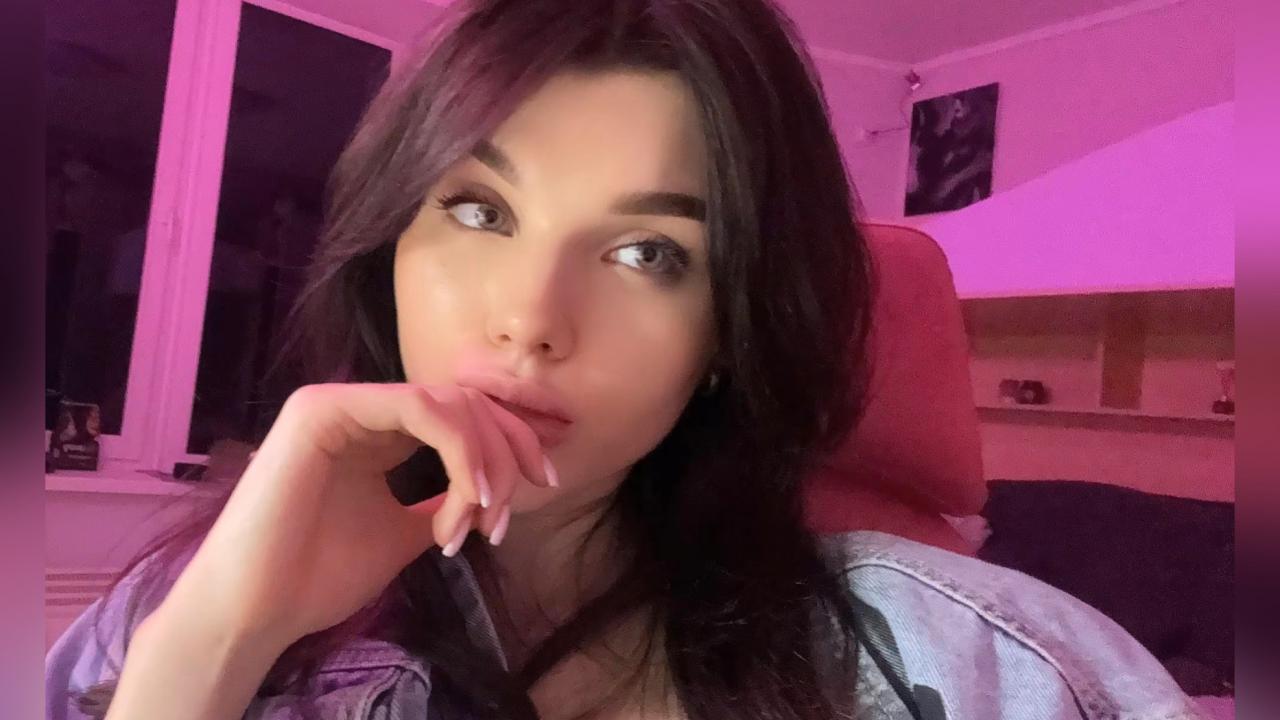 Webcam chat profile for MellySoul: Dancing