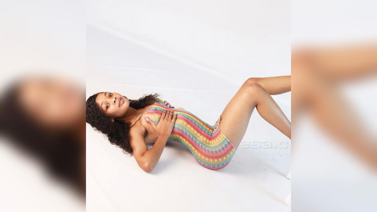 Webcam chat profile for SlanderBeauty: Kissing