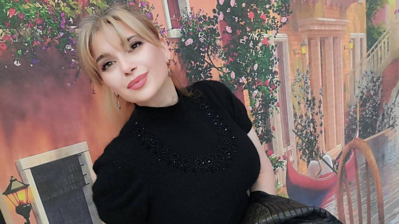 Webcam chat profile for Bethy555: Dancing