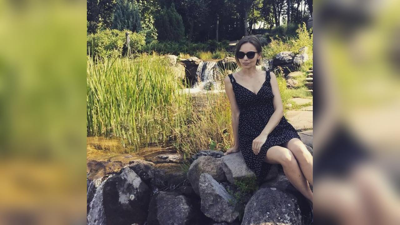 Webcam chat profile for LittleFoxyy: Outdoor Activities