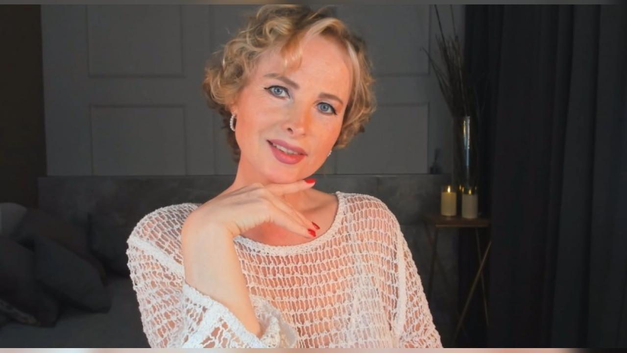 Webcam chat profile for SandraKind: Leather