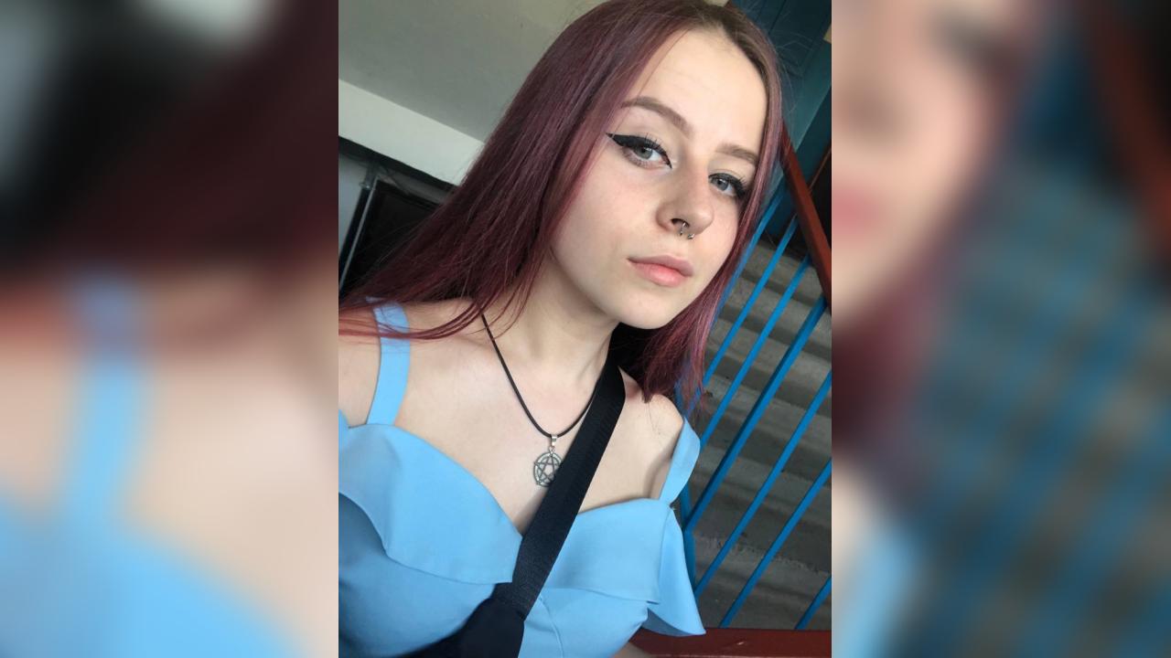Webcam chat profile for GloriaA: Fitness