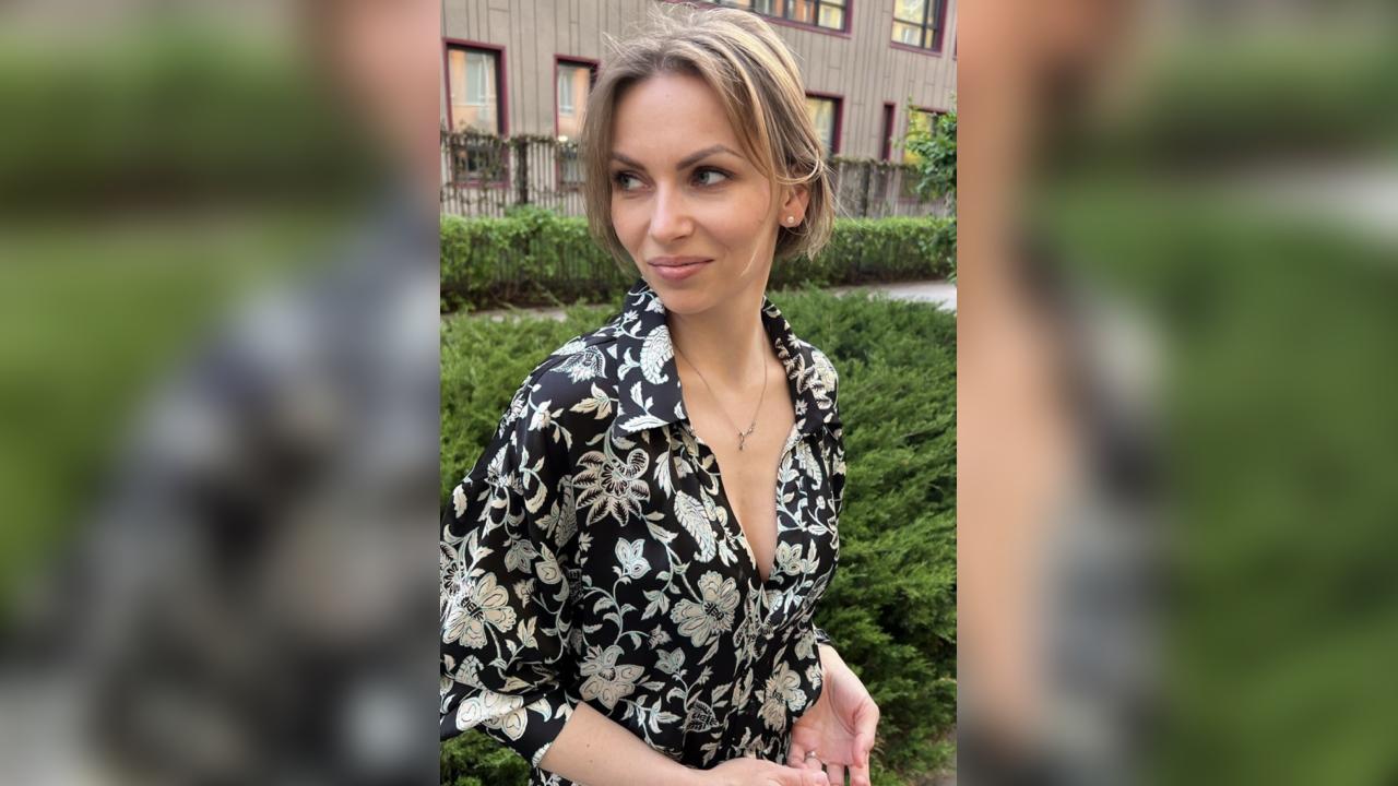 Webcam chat profile for LittleFoxyy: Outdoor Activities