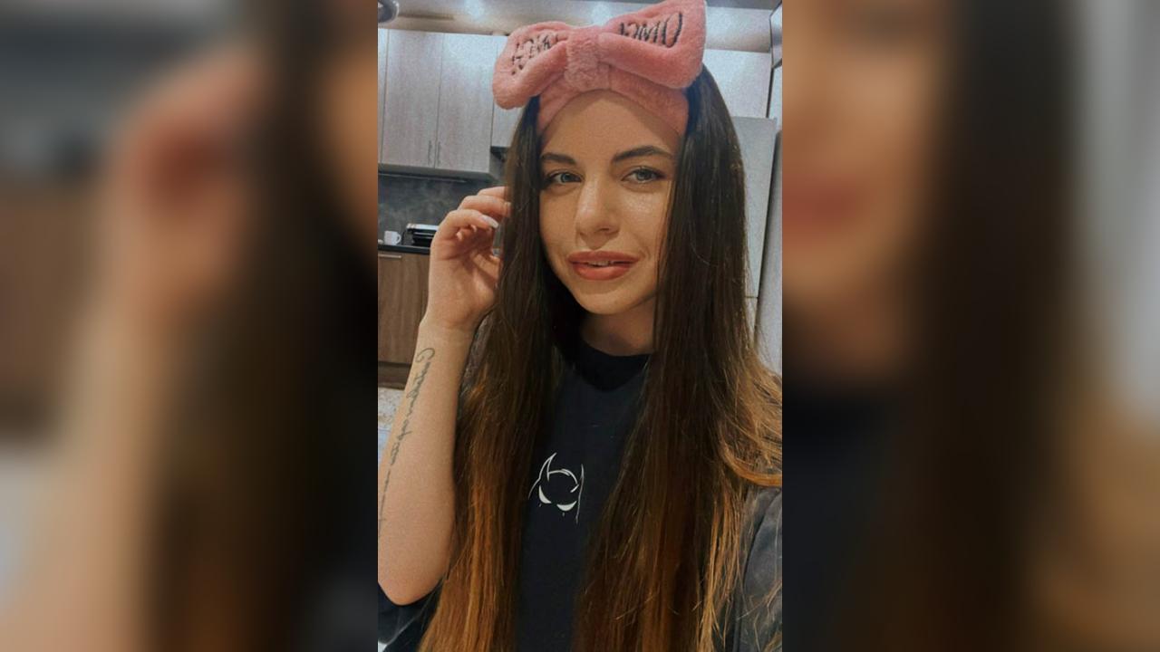 Webcam chat profile for LittleBarbie77: Cosplay