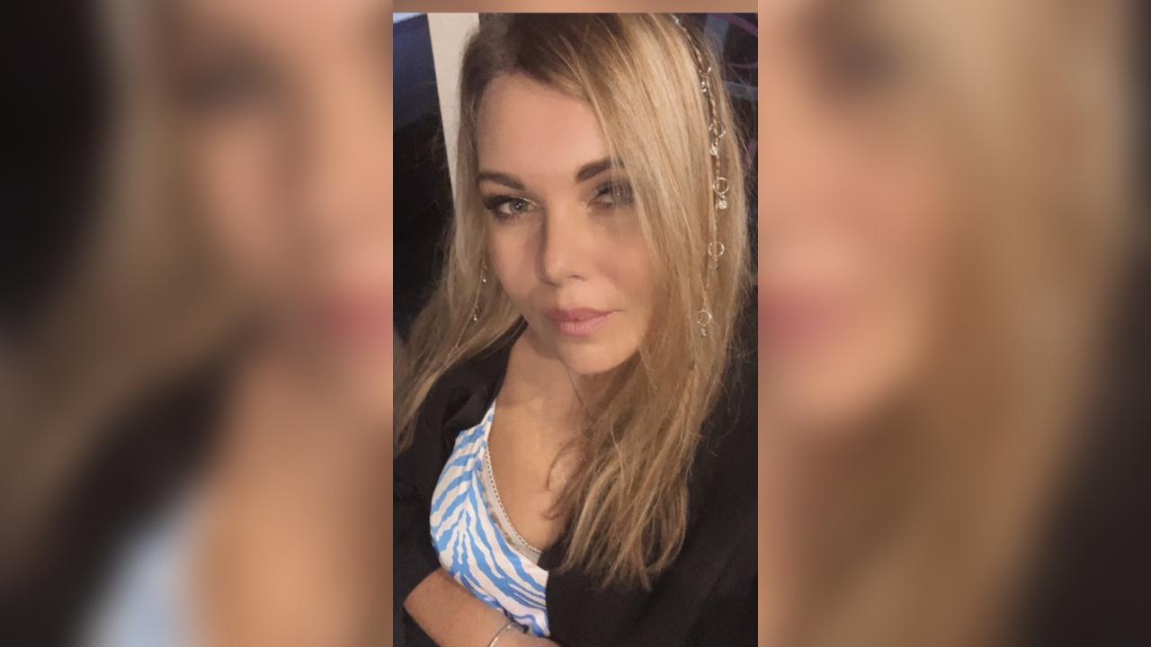 Webcam chat profile for GoldenBarbie1