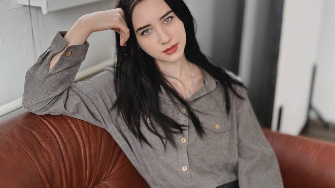 Webcam chat profile for MimiRoo: Lingerie & stockings