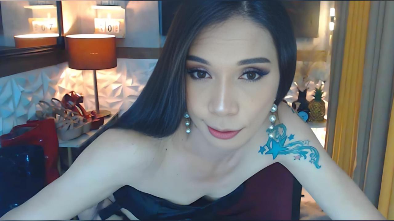 Webcam chat profile for CELINAFOX: Dominatrix