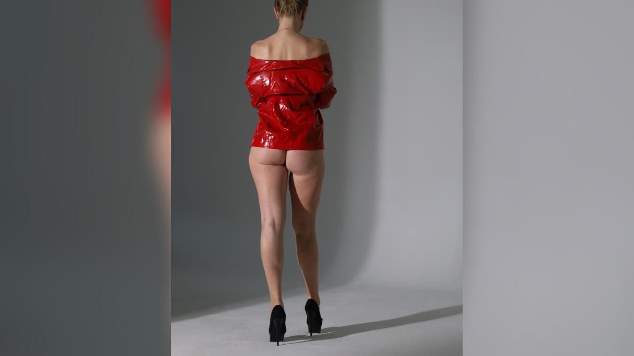 Webcam chat profile for 007YourEspecial: Kissing