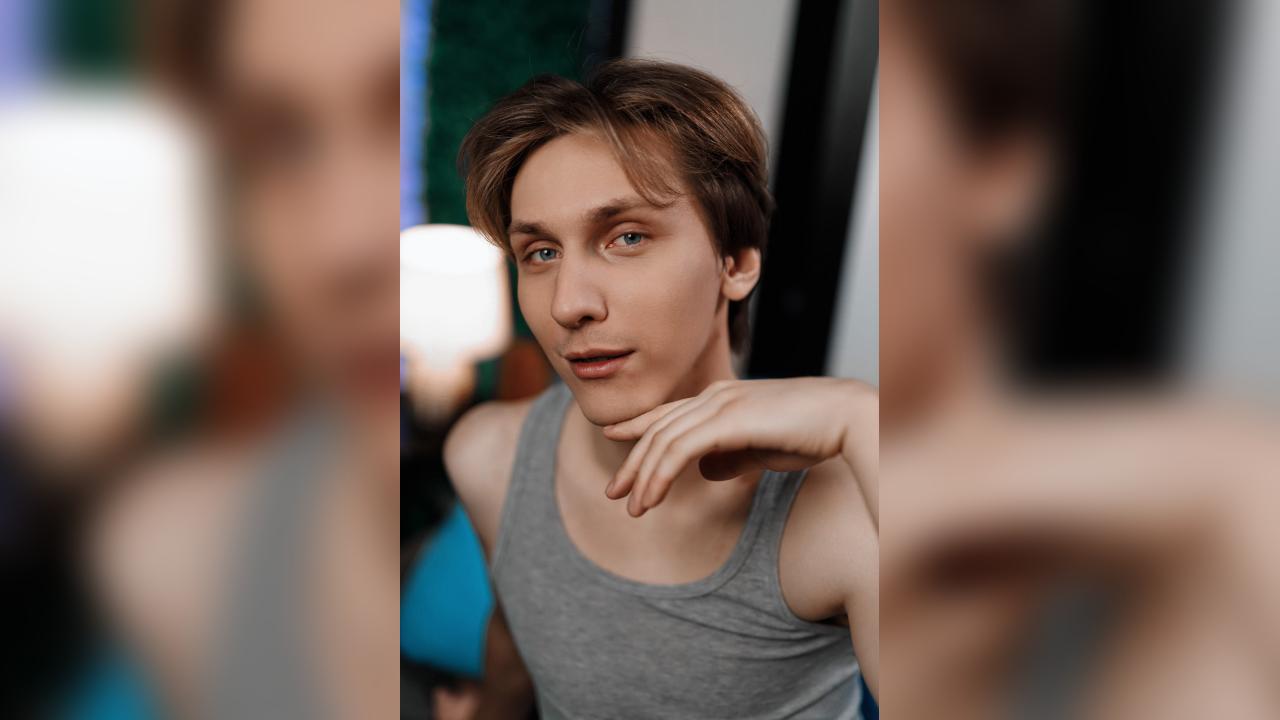 Webcam chat profile for AdrianDi: Jockstraps