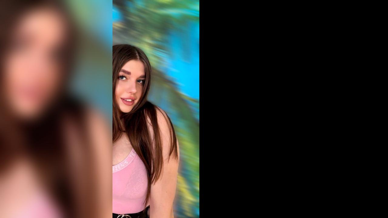 Webcam chat profile for KittyBlush: Music