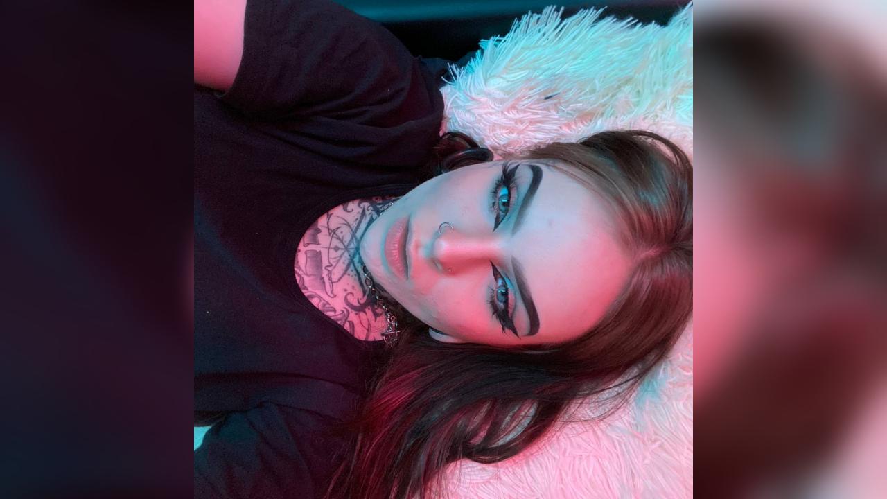 Webcam chat profile for ChelseaMcChiler: Leather