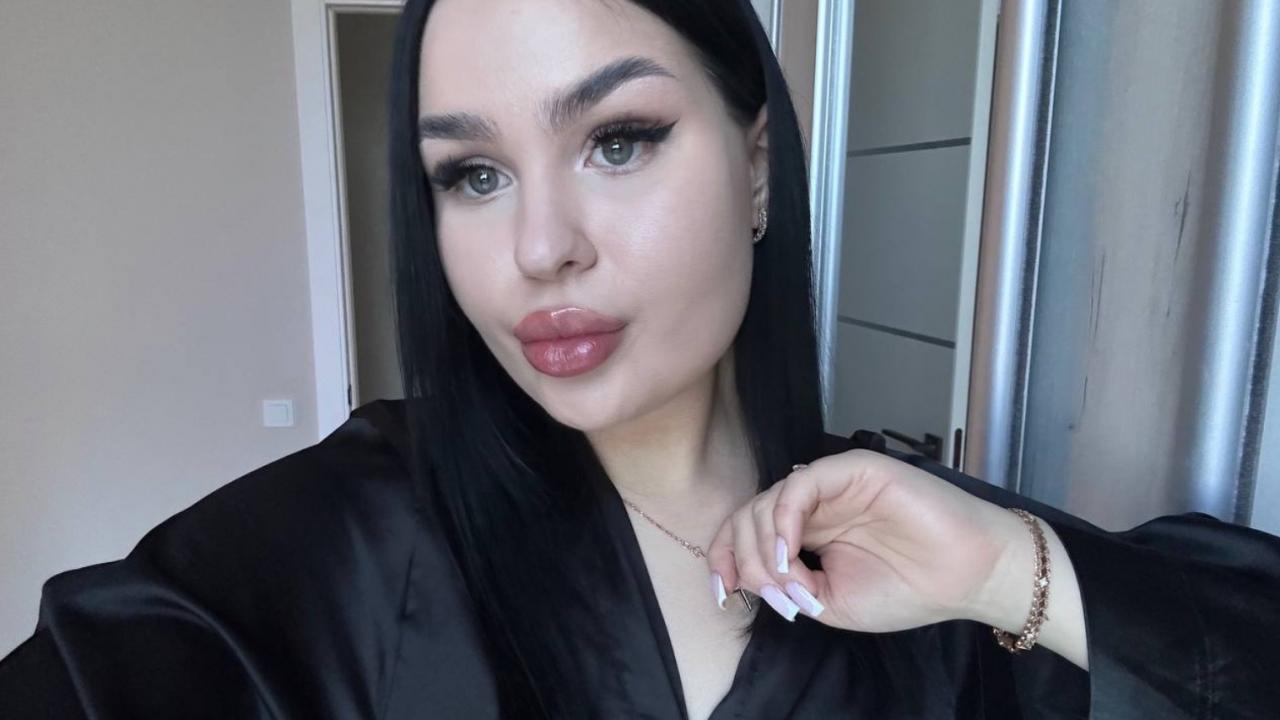 Webcam chat profile for SabinnA: Ask about my Hobbies