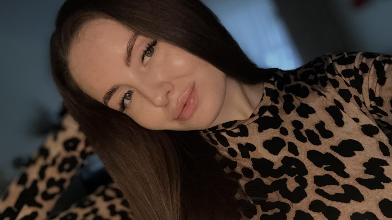 Webcam chat profile for MissEmilia