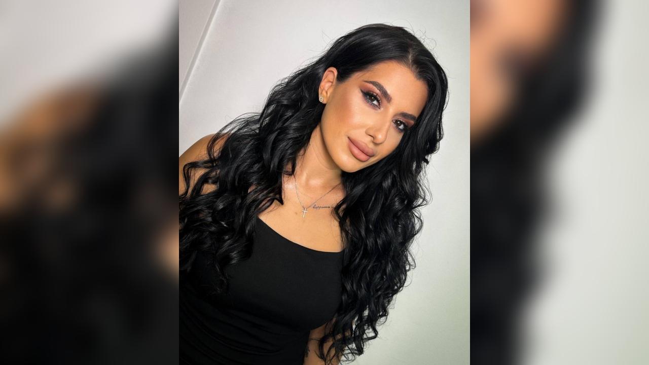 Webcam chat profile for 1MissWorldd