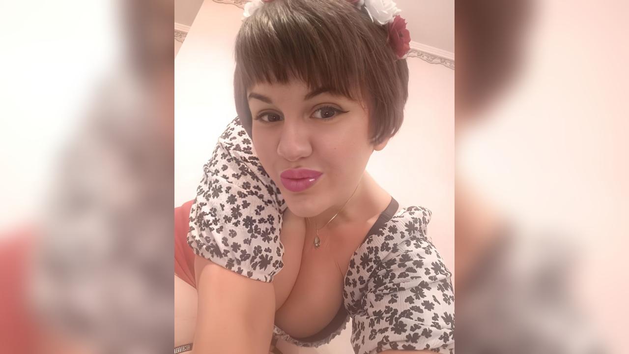 Webcam chat profile for MoonlitSiren